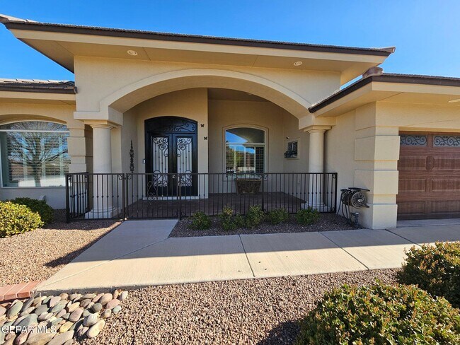 Foto del edificio - 6713 Capitan Ridge