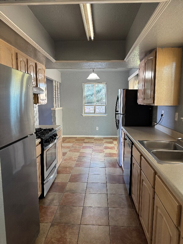 Foto del edificio - 11605 James Watt Dr