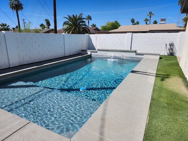 Building Photo - 7225 E Villa Way