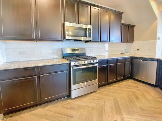 Building Photo - 2 br, 2.5 bath House - 1721 Arbor Knot Dr