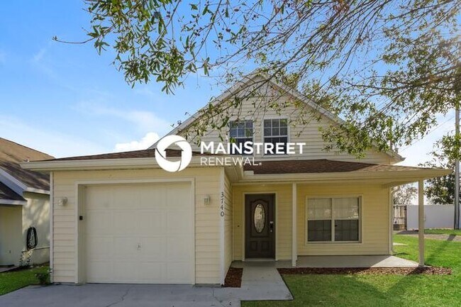 Building Photo - 4 Bedroom Pet-Friendly Home in DAVENPORT, FL with Main Street Renewal
