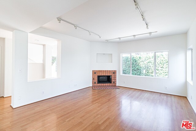 Foto del edificio - 2044 Butler Ave