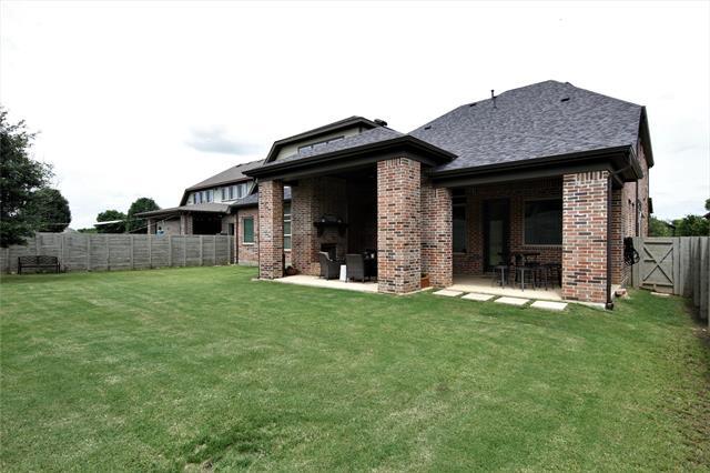 Foto del edificio - 221 Waterside Dr