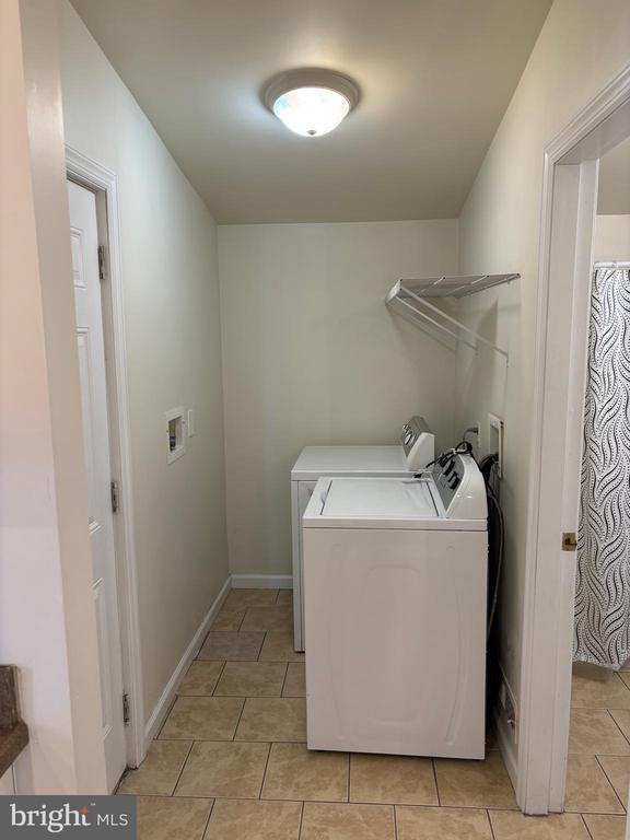 Building Photo - 35 S Delsea Dr