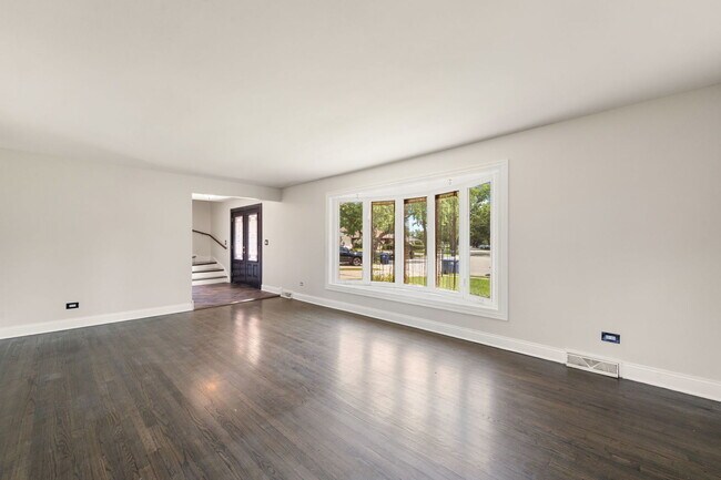 Foto del edificio - 1526 Carrol Ct