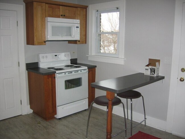 Building Photo - 4450 McClure Ave