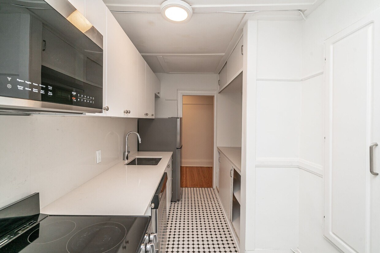 Photo principale - 100 Vaughan Rd