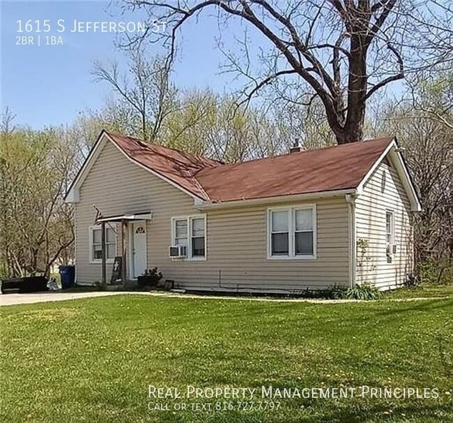 Building Photo - Completely Renovated 2 Bedroom, 1 Bathroom...