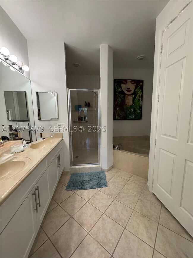 Foto del edificio - 2787 Center Ct Dr
