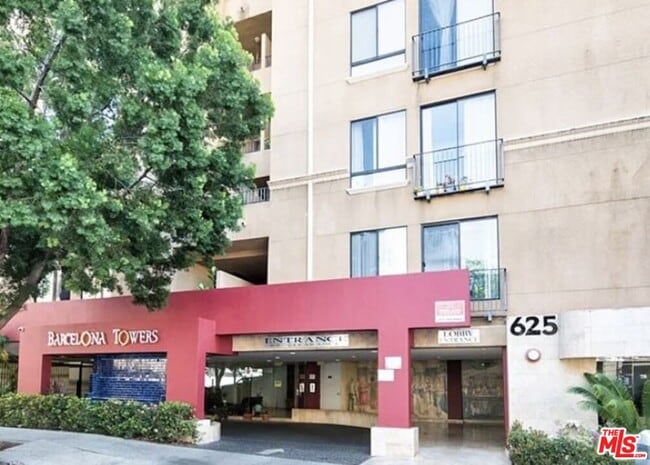 Building Photo - 625 S Berendo St