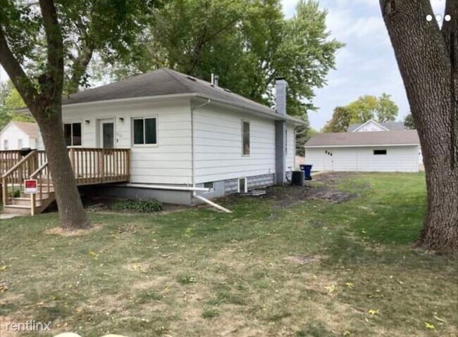 Building Photo - 3 br, 1.5 bath House - 412 21st ST