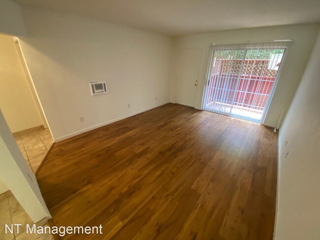 Foto del edificio - 2 br, 1 bath Apartment - 12750 Matteson Av...