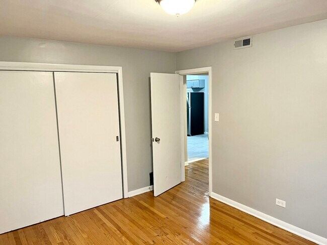 Foto del edificio - 9212 S Kedzie Ave