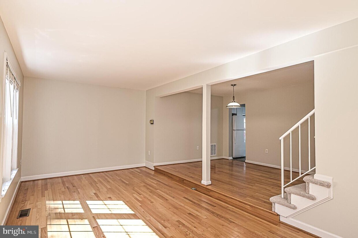 Foto principal - 5635 Sutherland Ct