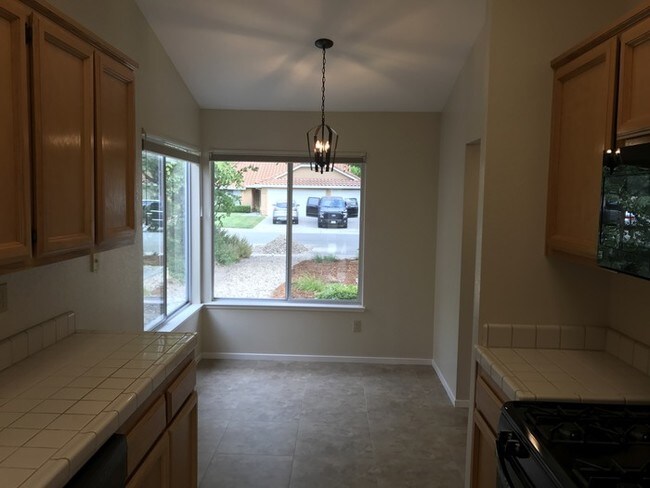 Building Photo - 5104 Charter Ct