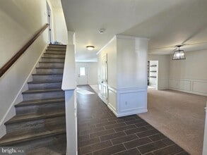 Building Photo - 269 S Marshview Terrace