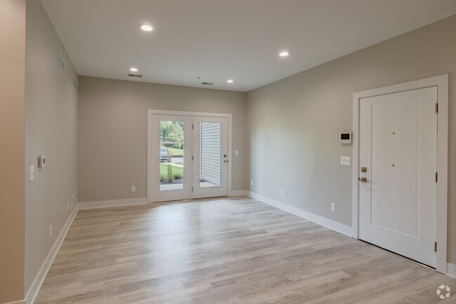 1BR, 1BA - 754SF - Living Room - Northridge Meadow Apartments