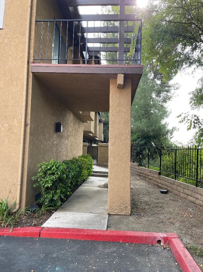 Building Photo - 1447 Kauai St