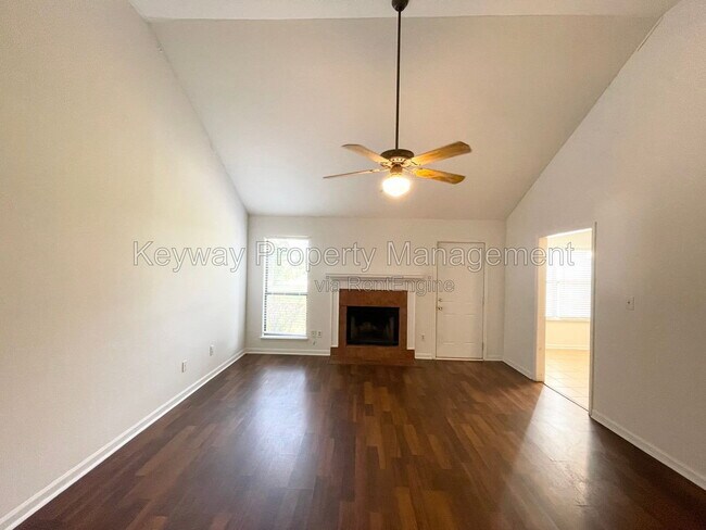 Foto del edificio - 2203 Sagemont Ct