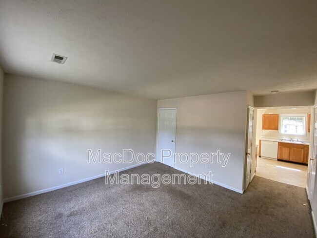 Building Photo - 9740 W Midland Way