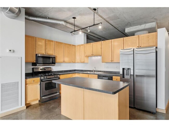 Building Photo - 720 N 4th St