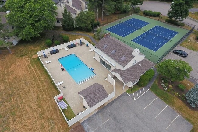 Building Photo - 38 Gaslight Ln