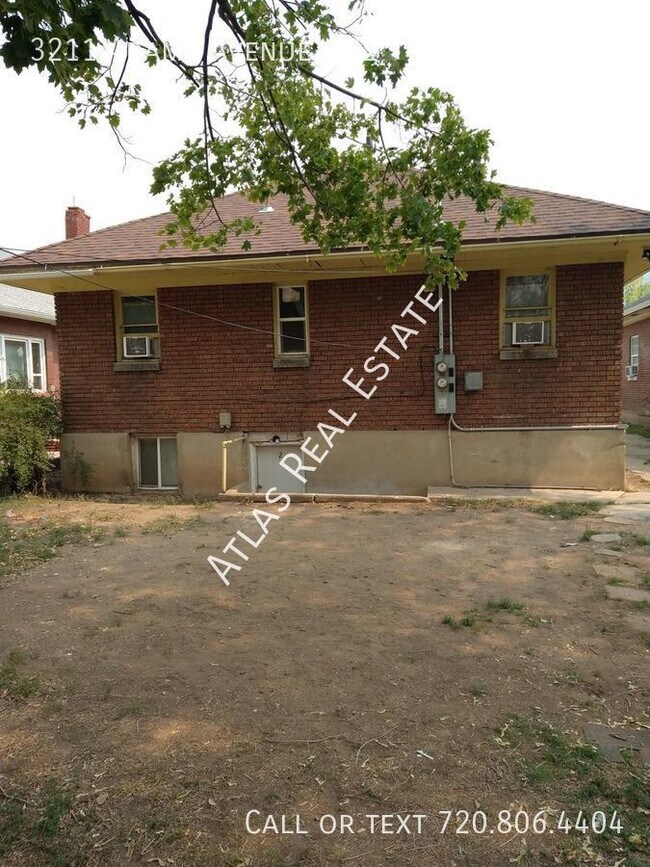 Building Photo - Large 1bed/1bath Basement Unit w/ Extra Bo...