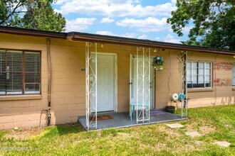 Building Photo - 602 Luna Ct