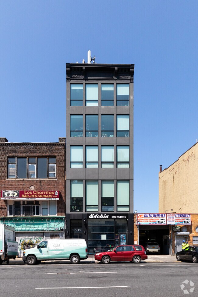 Foto del edificio - 2505 3rd Ave