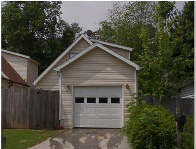 Building Photo - 948 Bobcat Ct