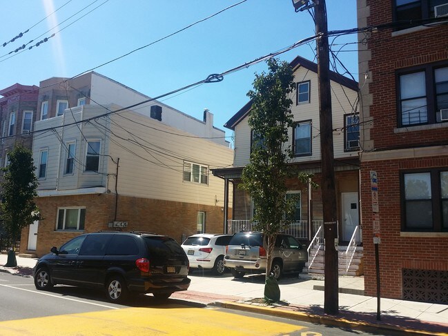 Foto del edificio - 2015 Summit Ave