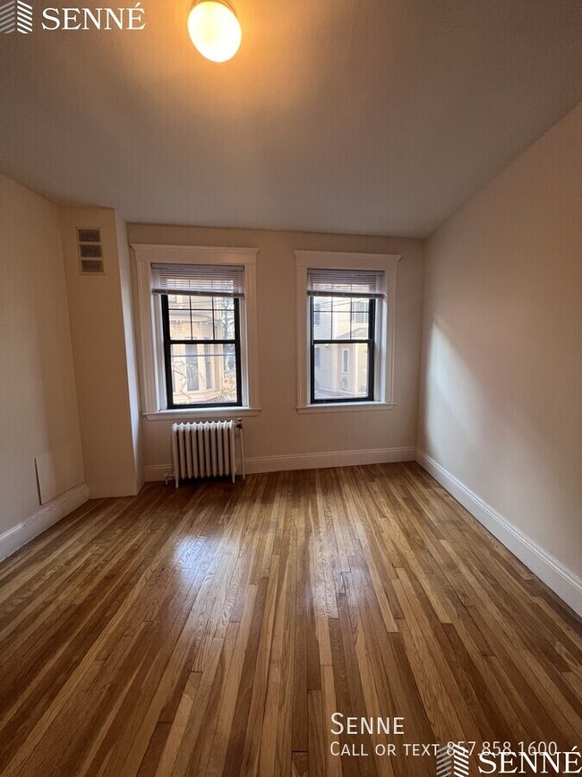 Foto del edificio - Charming & Spacious 1BR Near Harvard Squar...