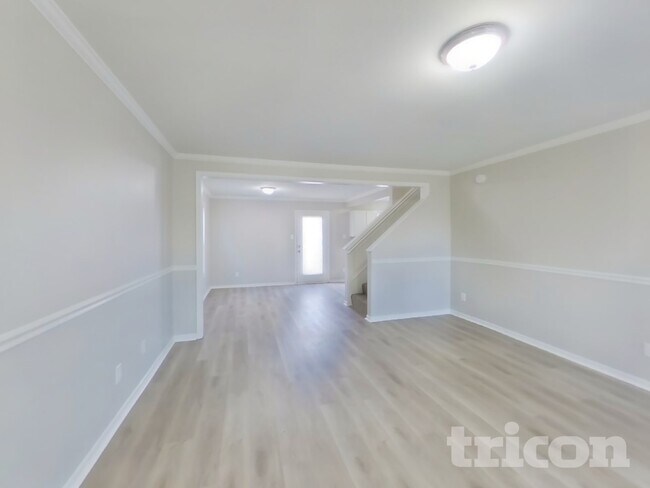 Foto del edificio - 10875 Grace Dr