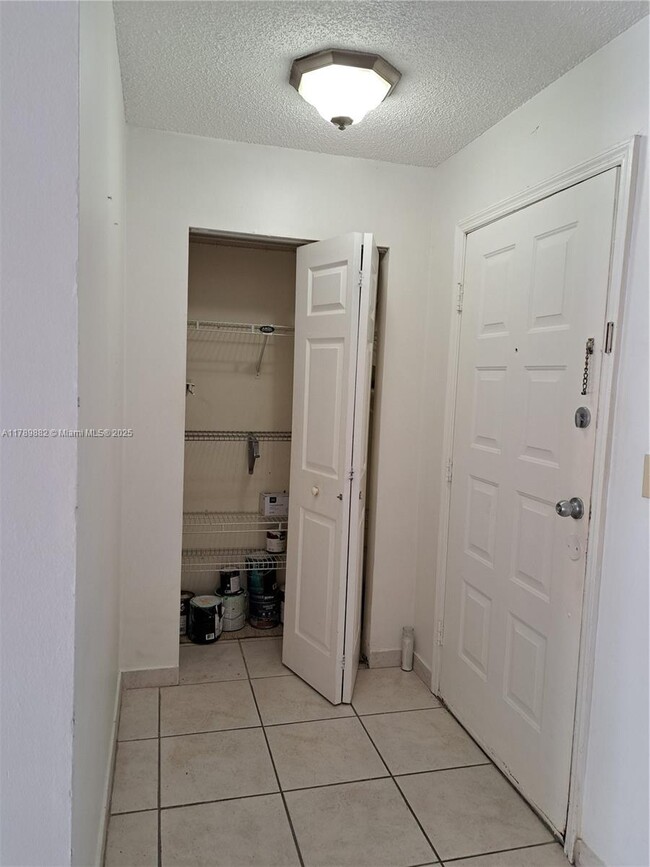 Building Photo - 6140 SW 129th Pl