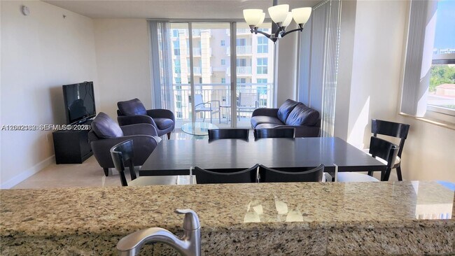 Foto del edificio - 19501 W Country Club Dr