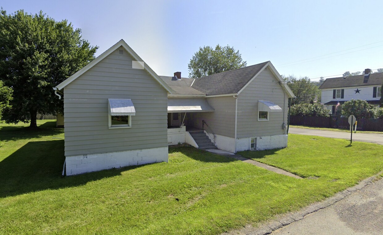 Foto principal - 385 Hallam Ave