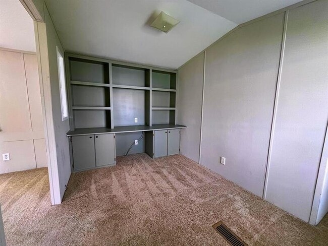 Foto del edificio - 4512 Rainbow Ln