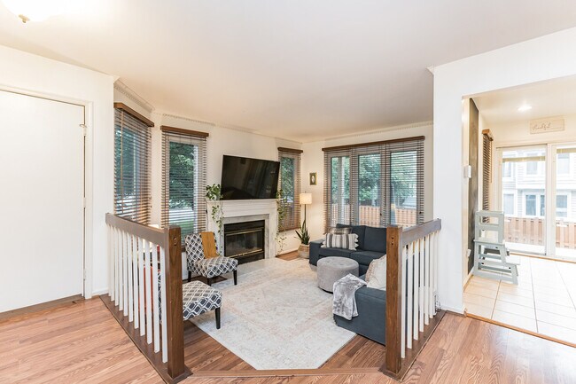 Building Photo - 1041 Trevino Ln