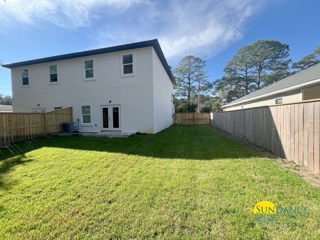 Building Photo - Energy-efficient ICF 3 Bedrooms home in Niceville!