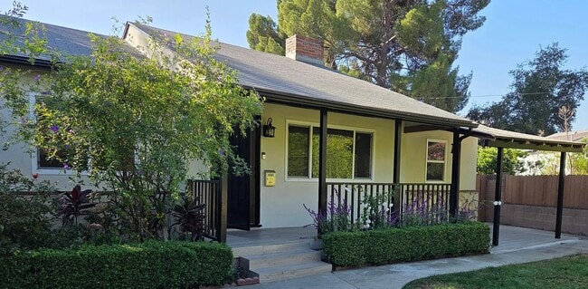 Foto del edificio - 11536 Cumpston St