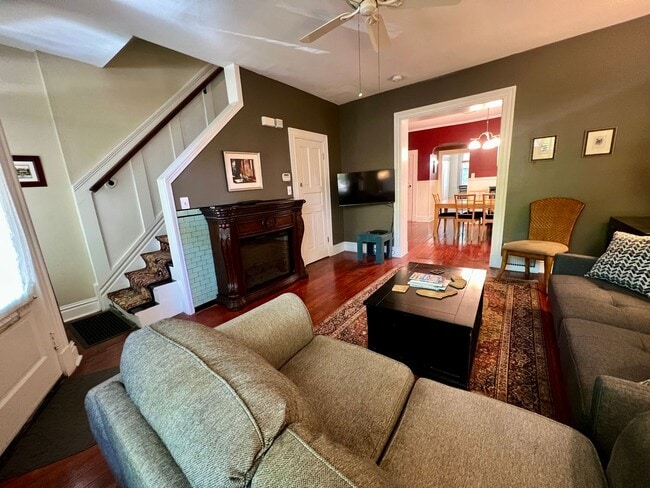 Foto del edificio - 4248 Botanical Ave