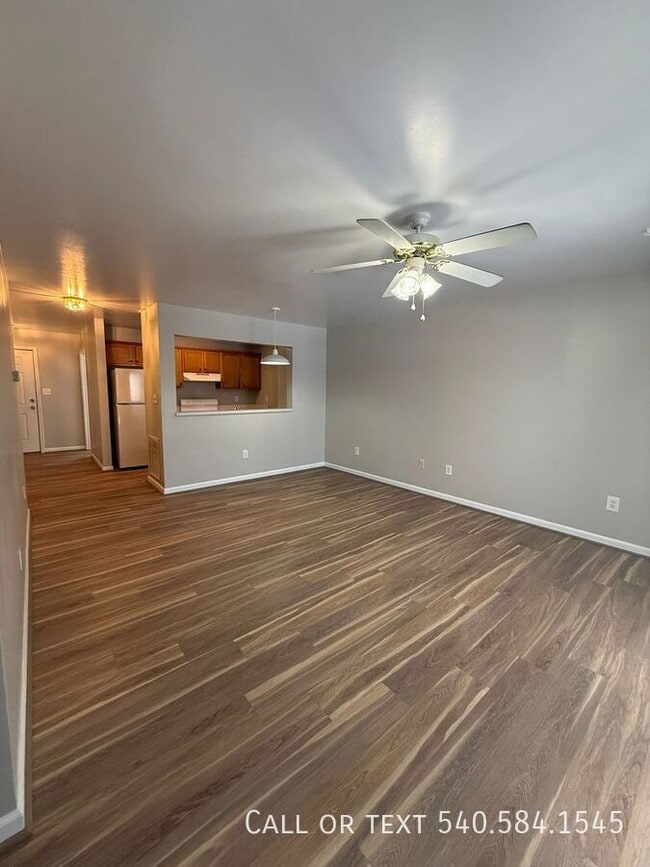 Building Photo - 619 S Colorado St