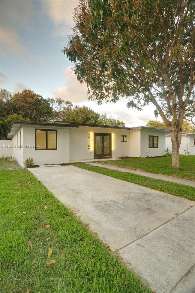 Building Photo - 315 NW 127th St