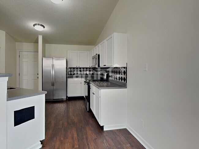 Foto del edificio - 5624 Grassy Bank Dr