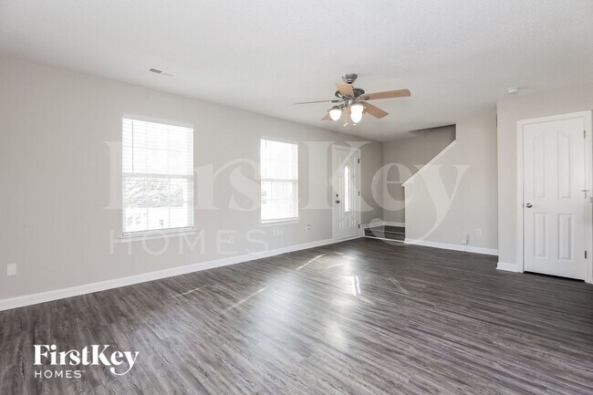 Foto del edificio - 14337 Fokker Pl