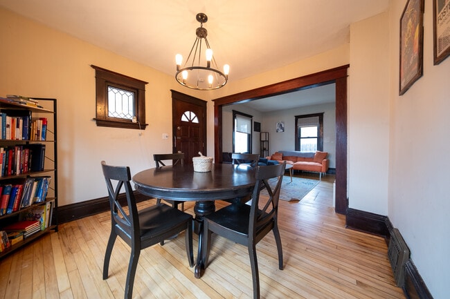 Foto del edificio - 2601 E 38th St