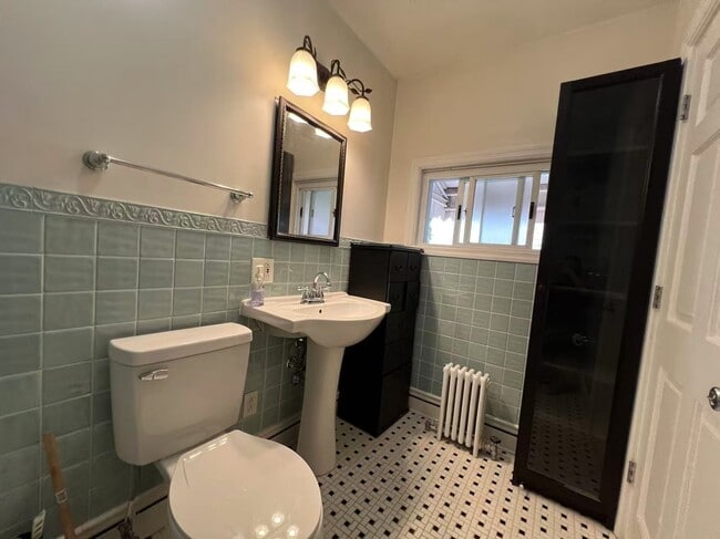 Building Photo - 39 S 13th St