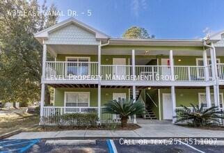 Building Photo - 435 E Canal Dr
