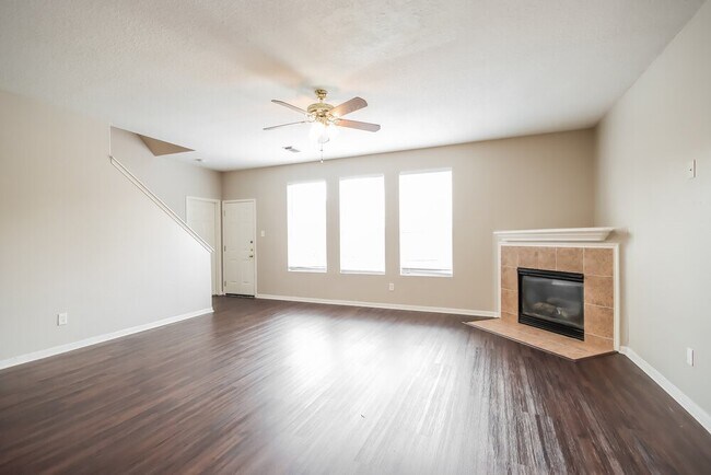 Foto del edificio - 12151 Landsdown Ridge Way
