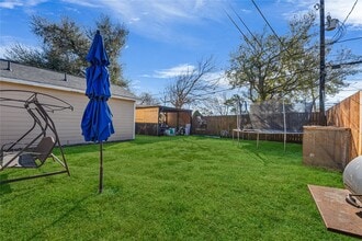 Building Photo - 922 Gilpin St